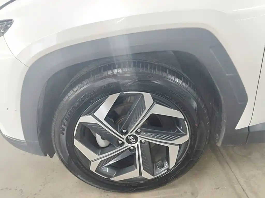 Hyundai Tucson — миниатюра 23
