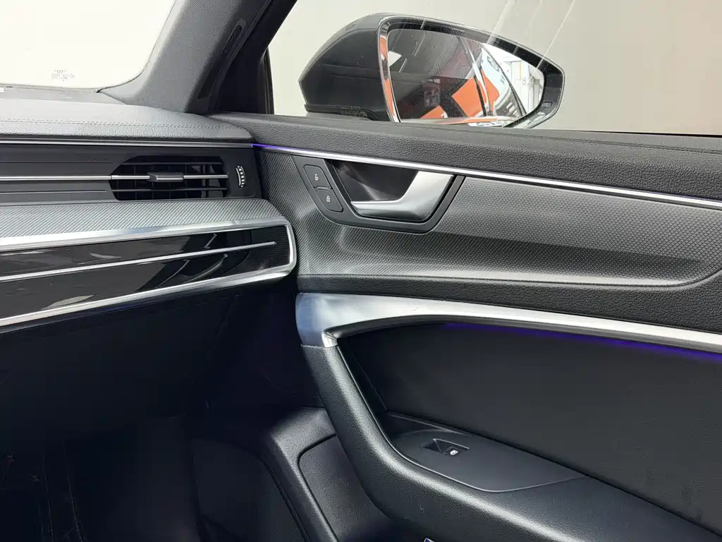 Audi A6L — миниатюра 13