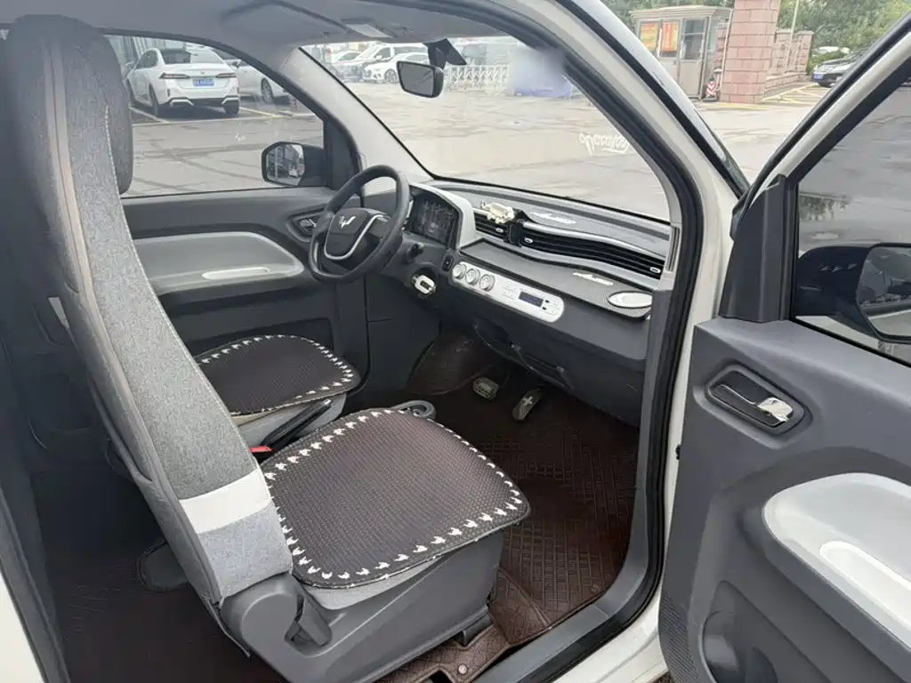 Wuling MINIEV — миниатюра 23