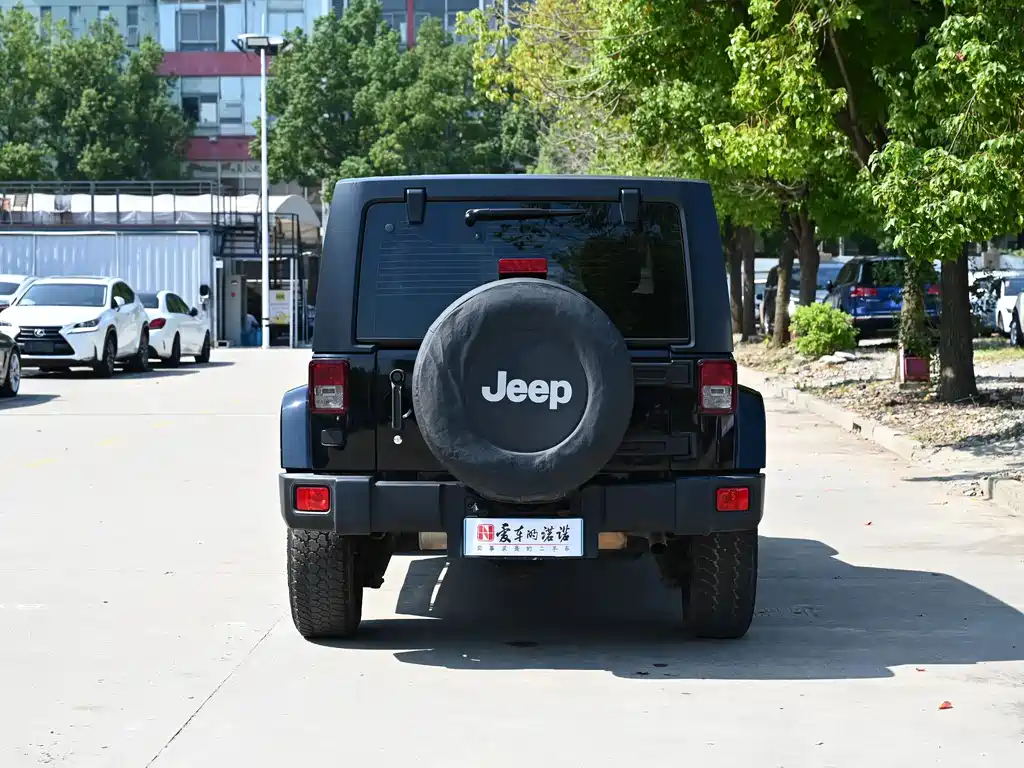 Jeep Wrangler — миниатюра 4