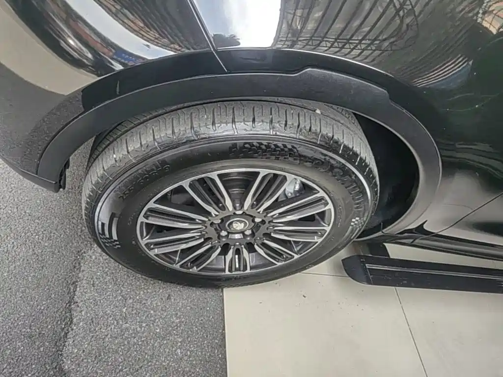 Land Rover Discovery — миниатюра 23