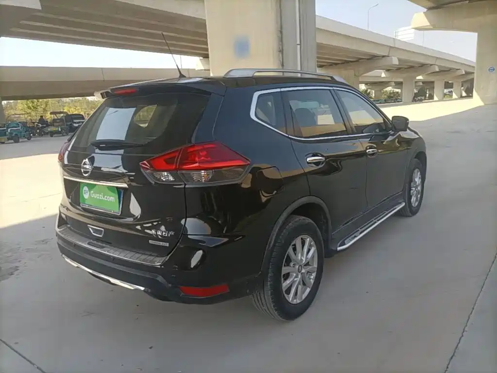 Nissan X-Trail — миниатюра 7