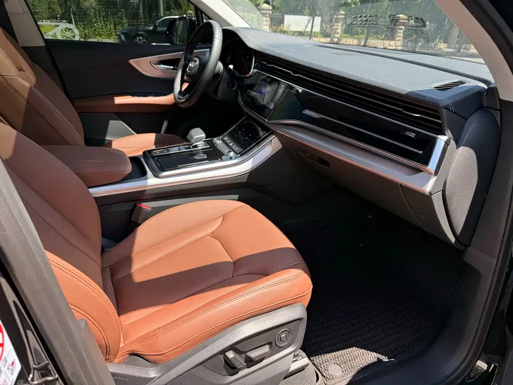 Audi Q7 — миниатюра 25