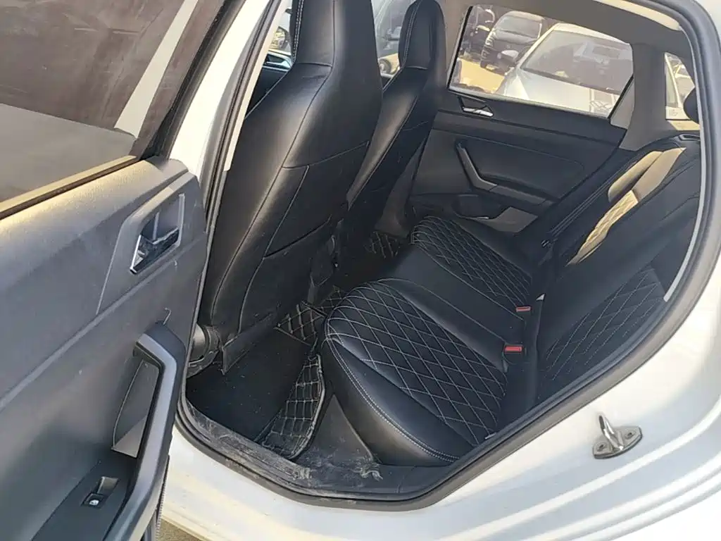 Volkswagen Polo — миниатюра 17