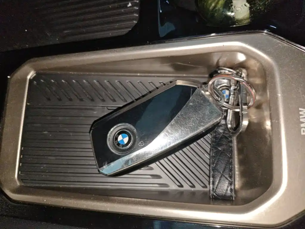 BMW 5 Series — миниатюра 9