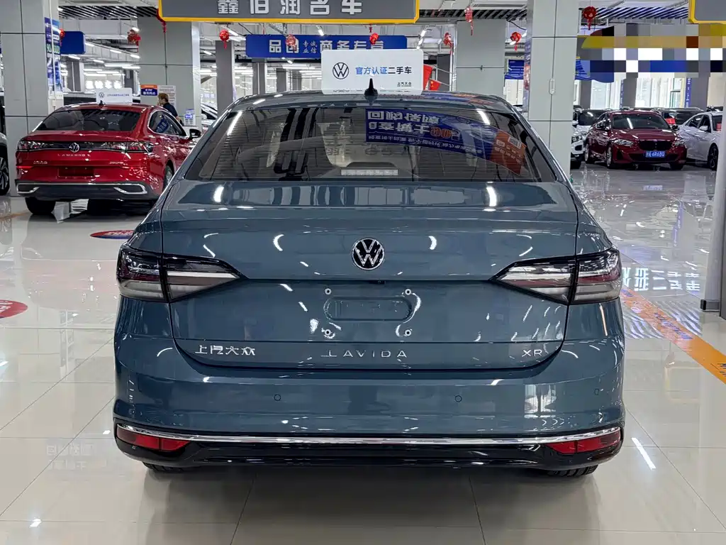 Volkswagen Lavida — миниатюра 5