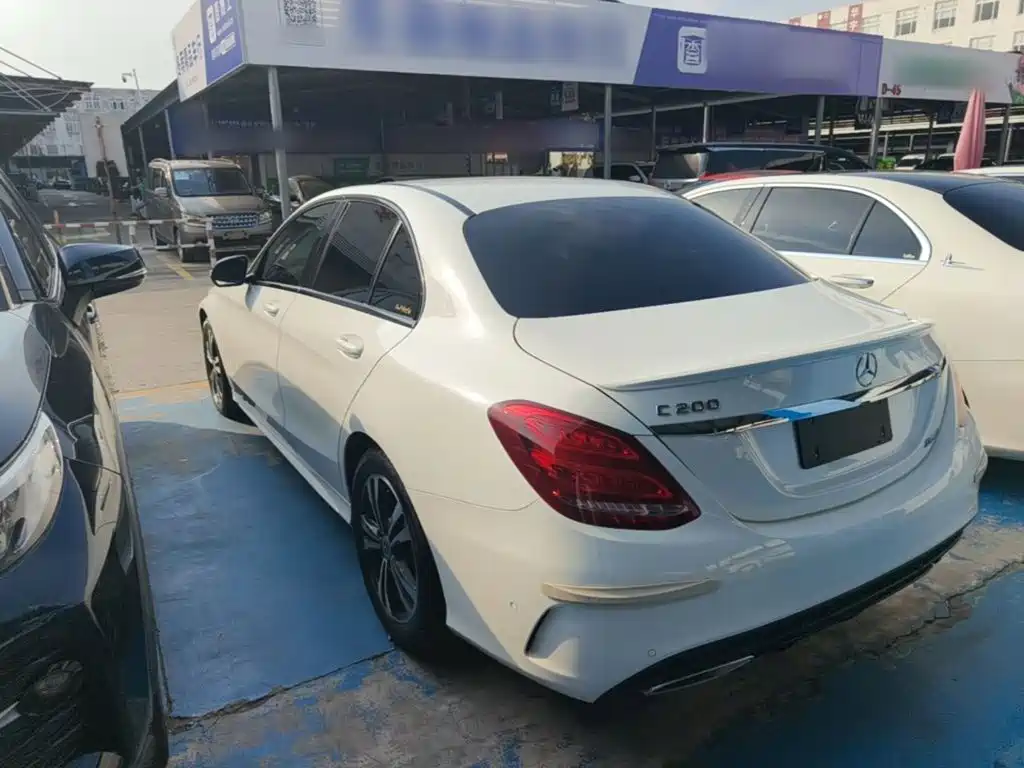 Mercedes-Benz C-Class — миниатюра 5
