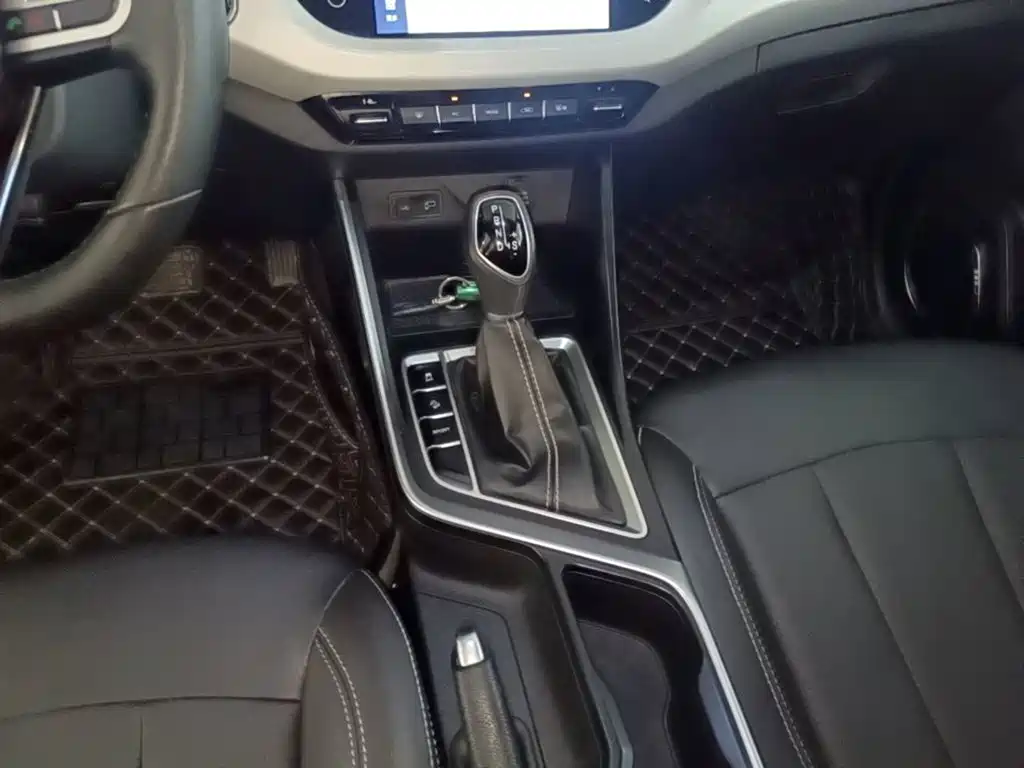 Geely Vision X3 — миниатюра 14