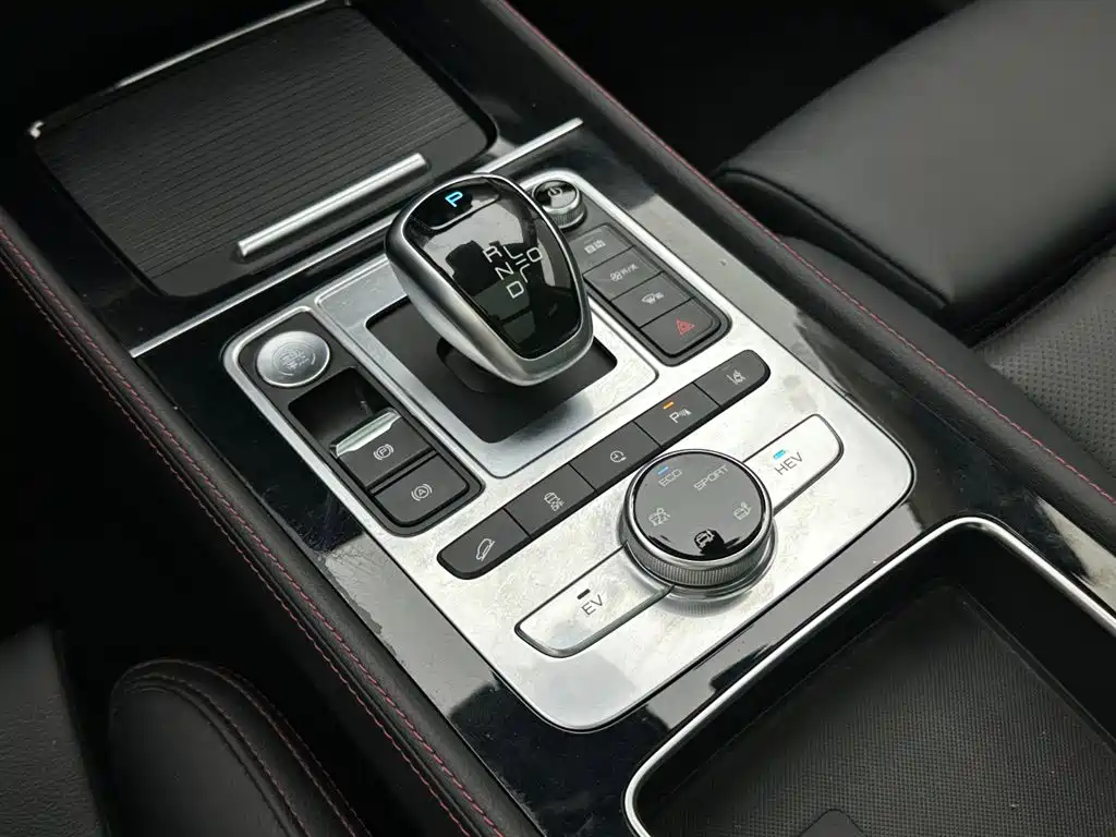 BYD Tang New Energy — миниатюра 17