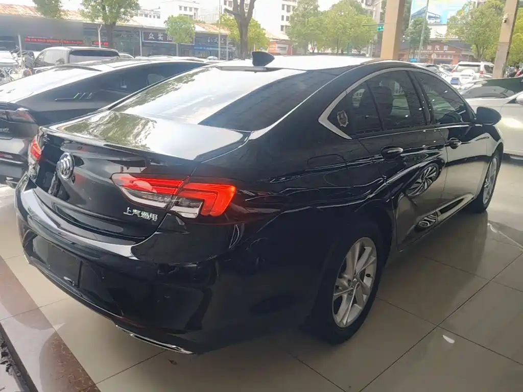 Buick Regal — миниатюра 7