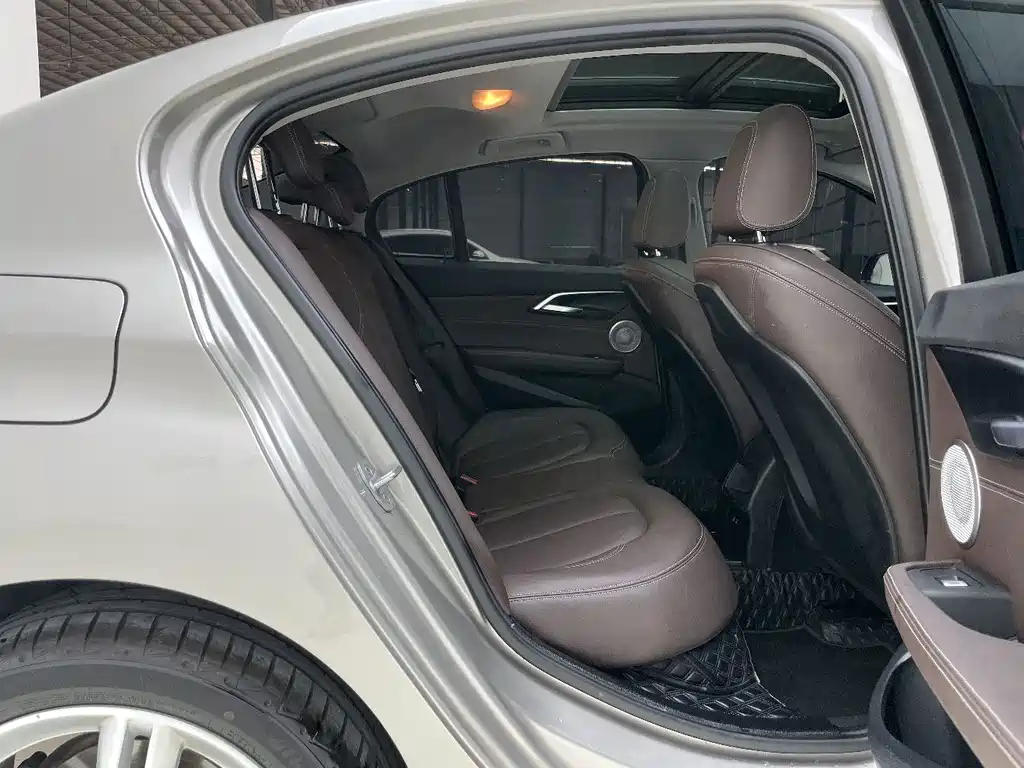 BMW 1 Series — миниатюра 29