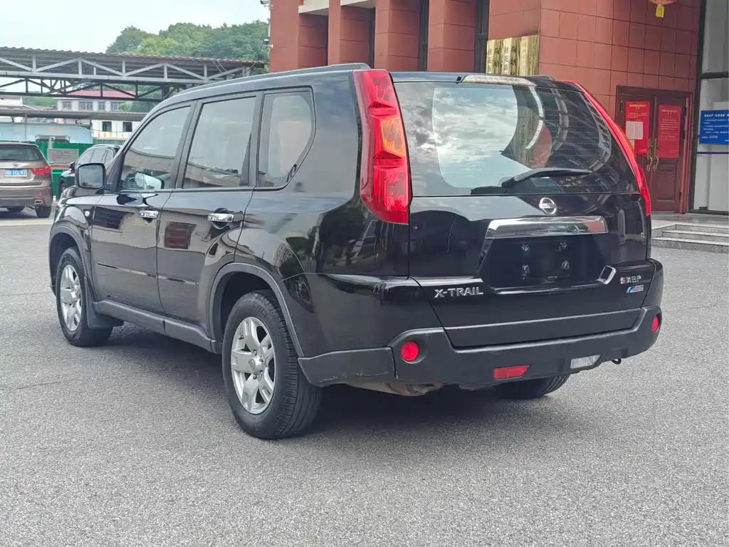 Nissan X-Trail — миниатюра 9