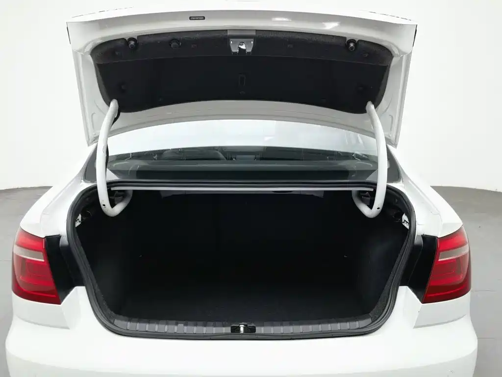 Volkswagen Bora — миниатюра 16