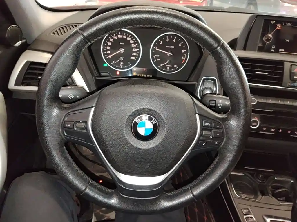 BMW 1 Series (Import) — миниатюра 11