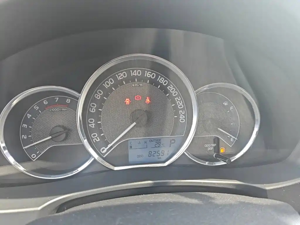 Toyota Corolla — миниатюра 12