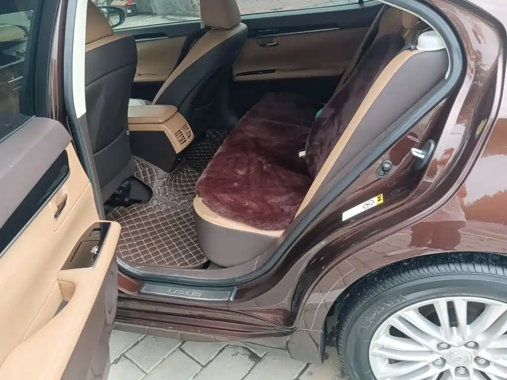 Lexus ES — миниатюра 18