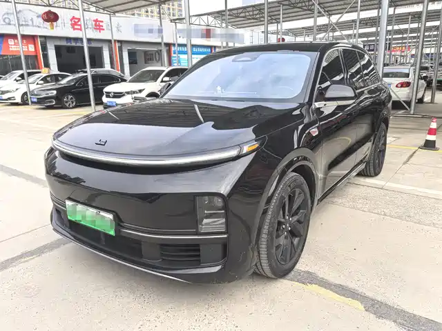 Li Auto IDEAL L8 2024