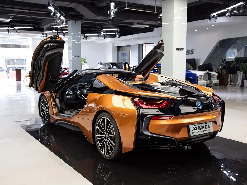 BMW I8