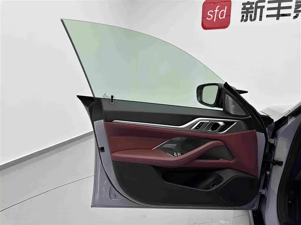 BMW i4 — миниатюра 8