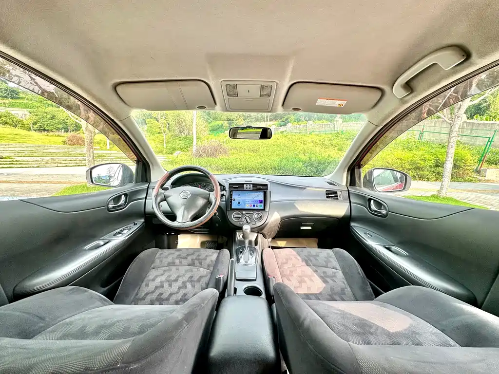 Nissan Tiida 1.6L CVT Luxury Type, фото 32