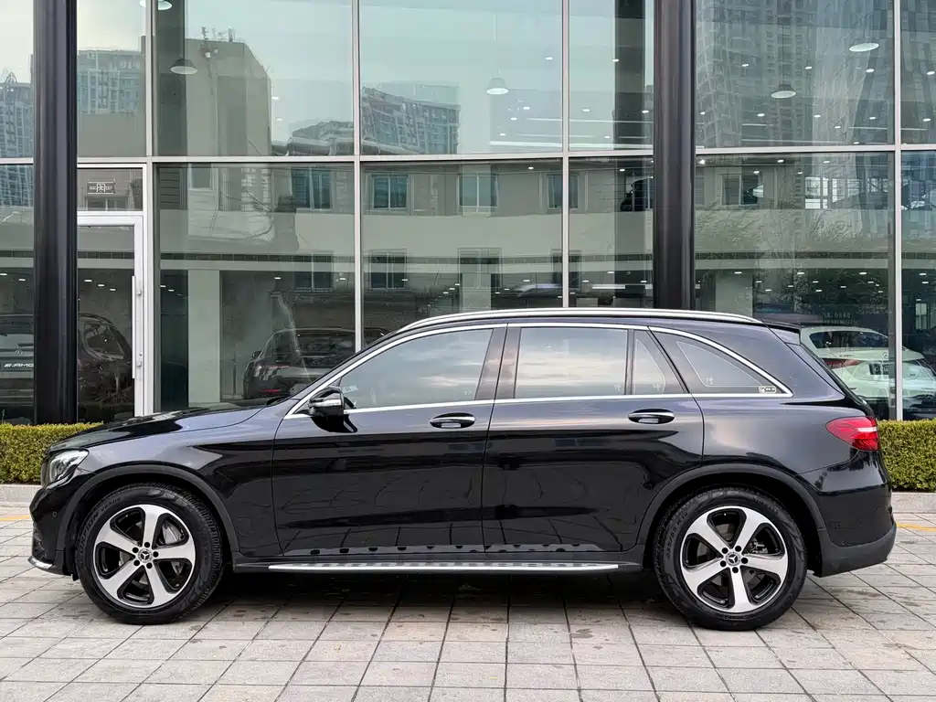 Mercedes-Benz GLC — миниатюра 2