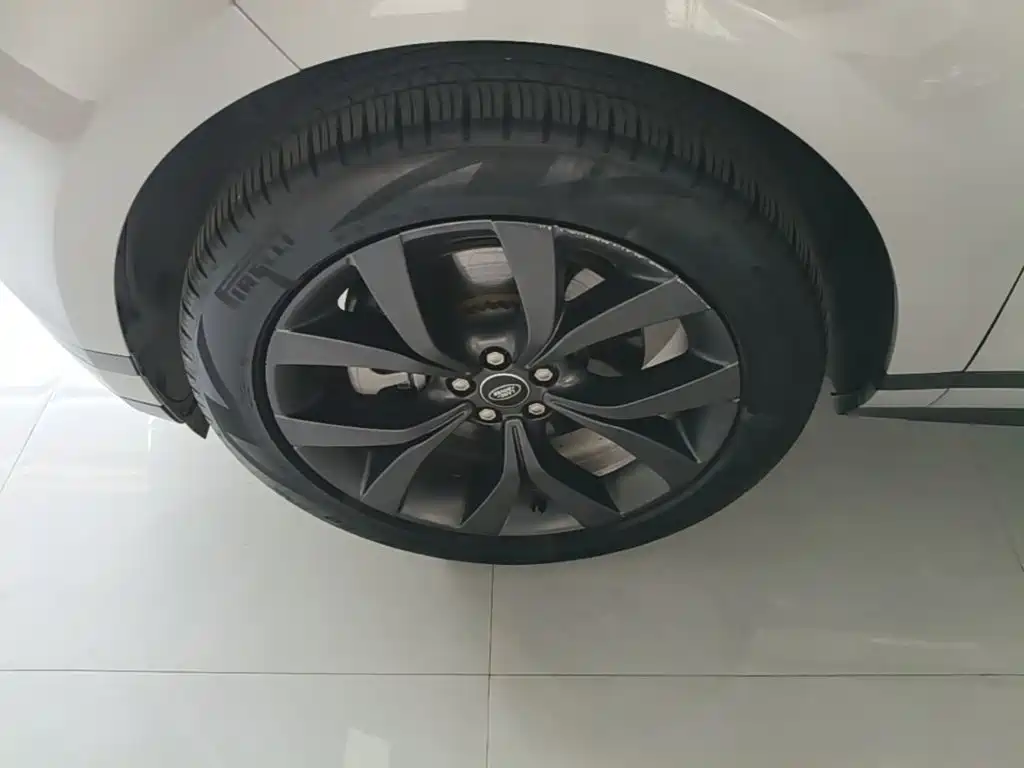 Land Rover Evoque — миниатюра 23