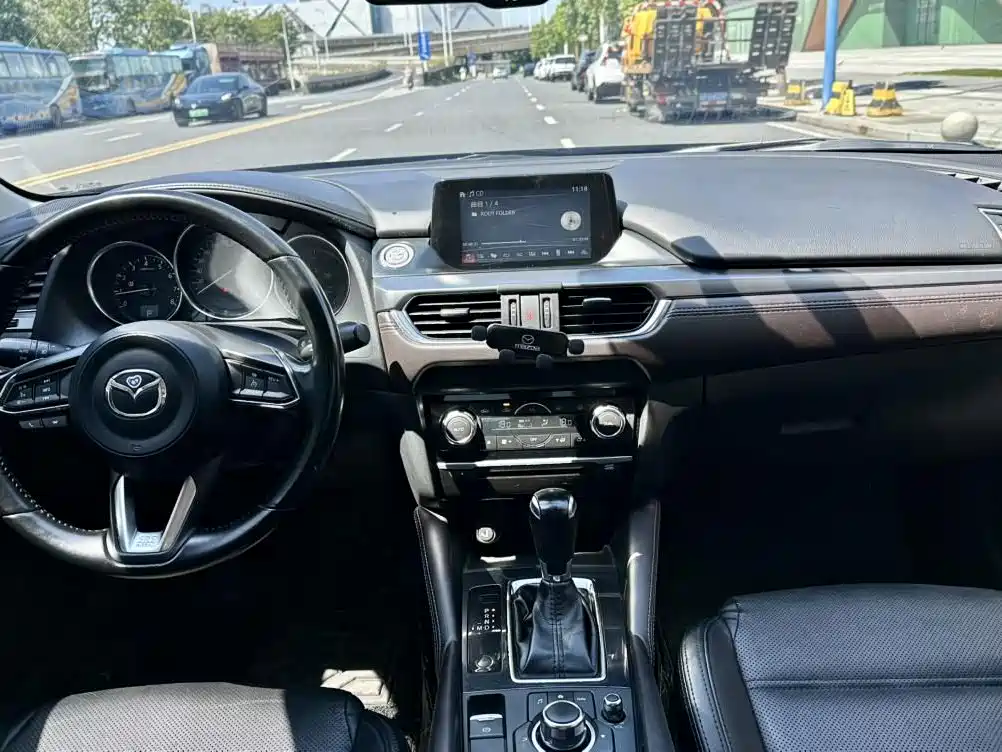 Mazda Atenza — миниатюра 8