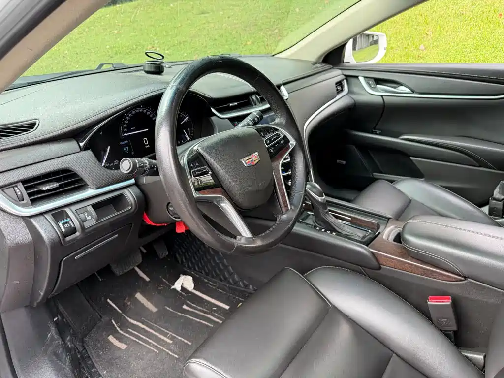 Cadillac XTS — миниатюра 7