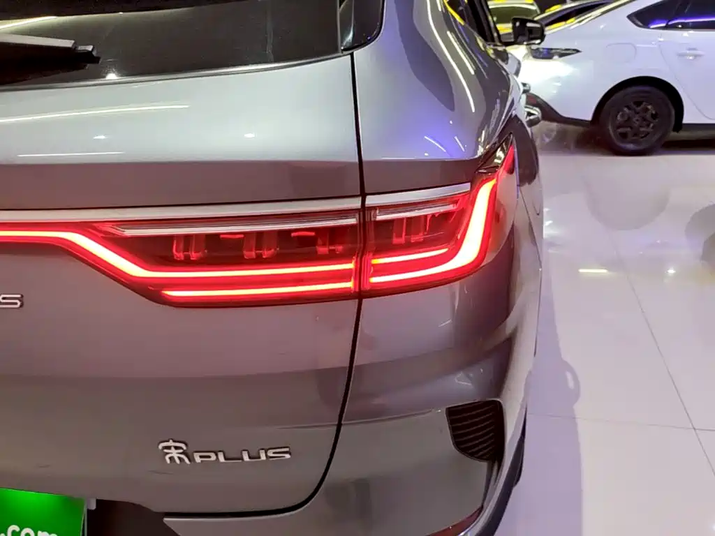 BYD PLUS New Energy — миниатюра 8