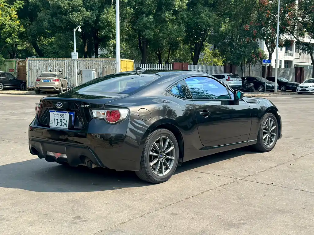 Subaru BRZ — миниатюра 9