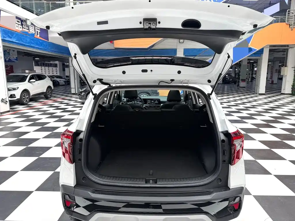 Kia Seltos — миниатюра 16