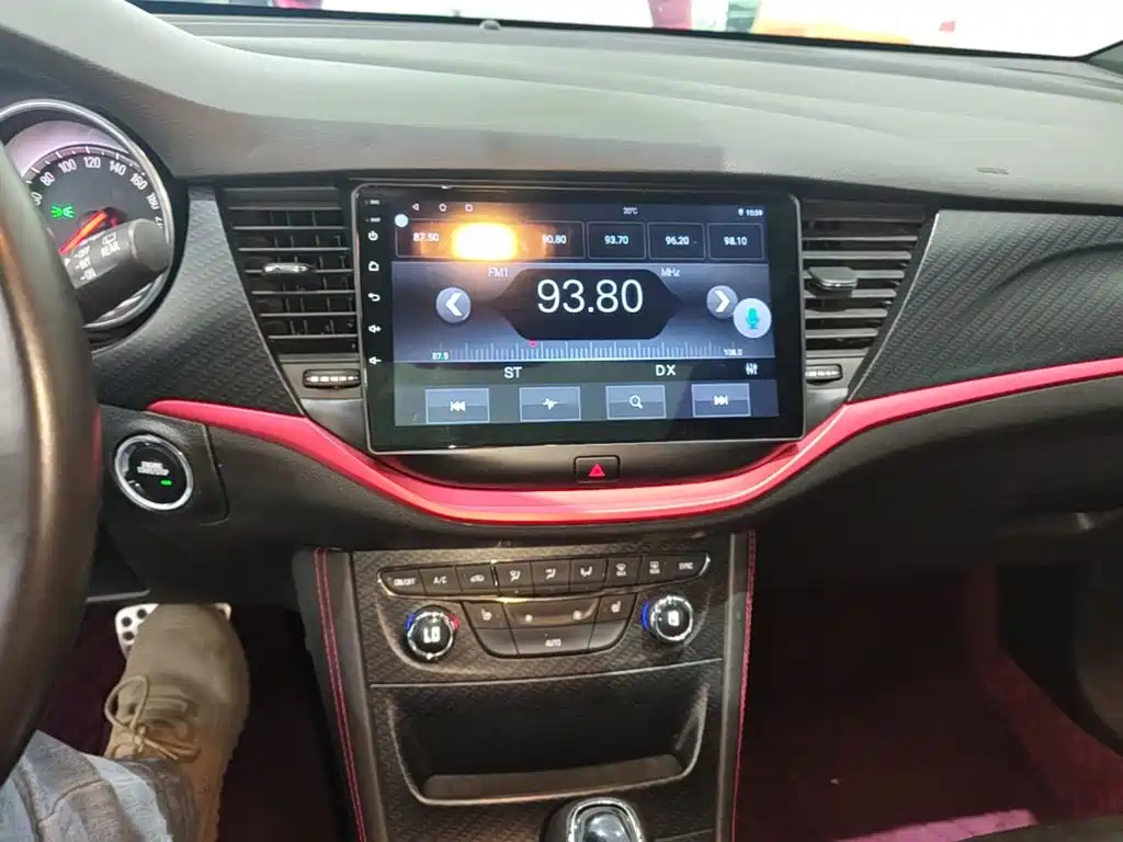 Buick Verano — миниатюра 13