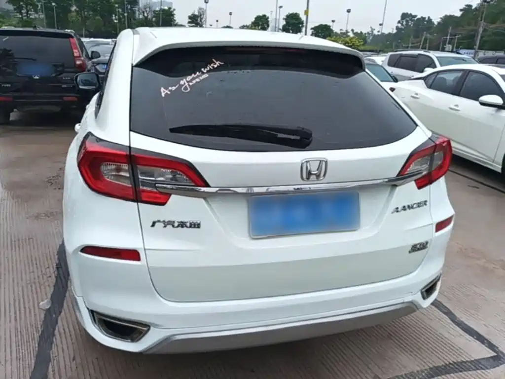 Honda Avancier — миниатюра 6