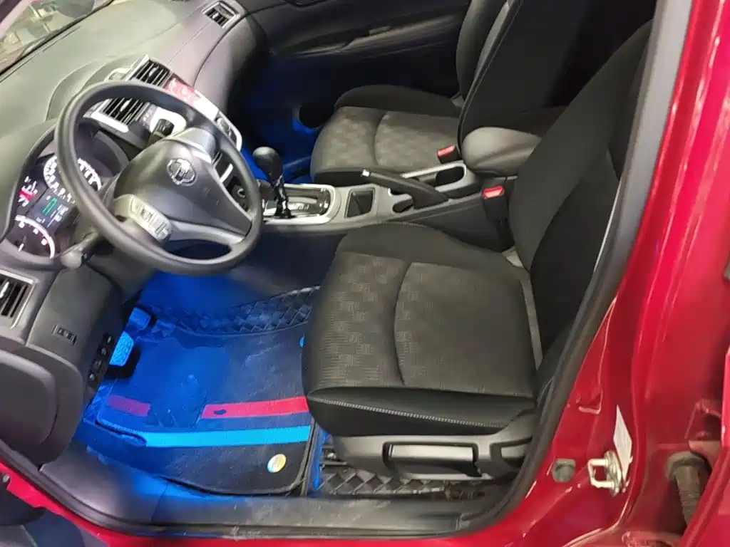 Nissan Tiida — миниатюра 15