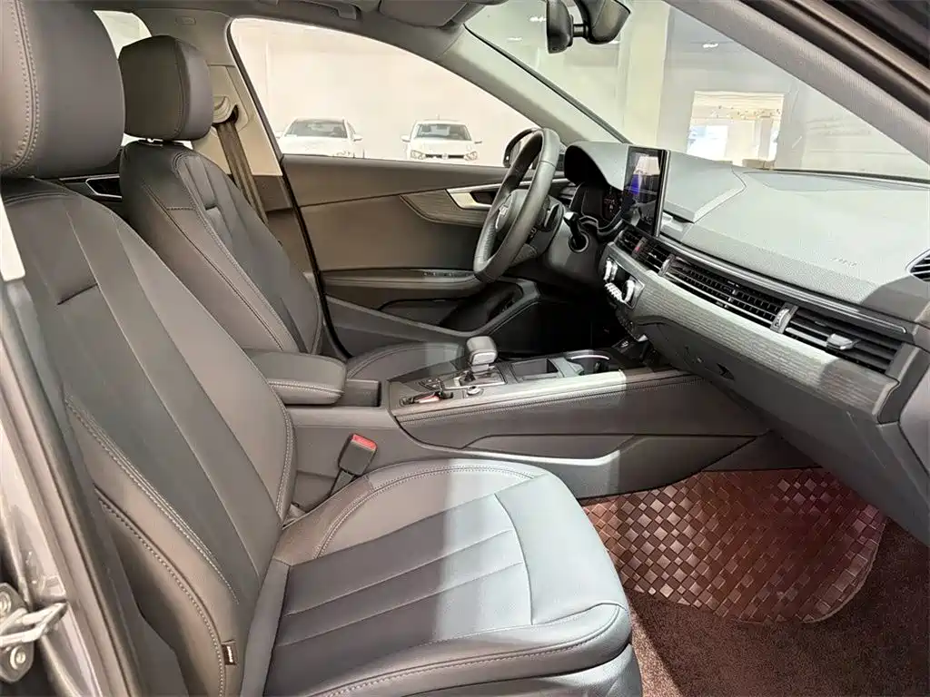 Audi A4L — миниатюра 11