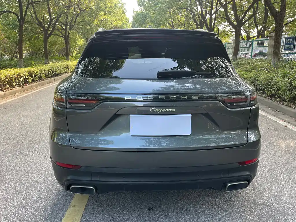Porsche Cayenne Hybrid — миниатюра 15