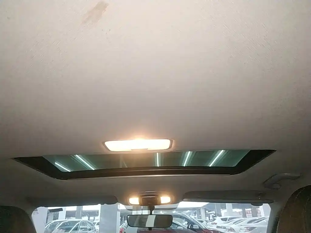 Hyundai Elantra — миниатюра 18