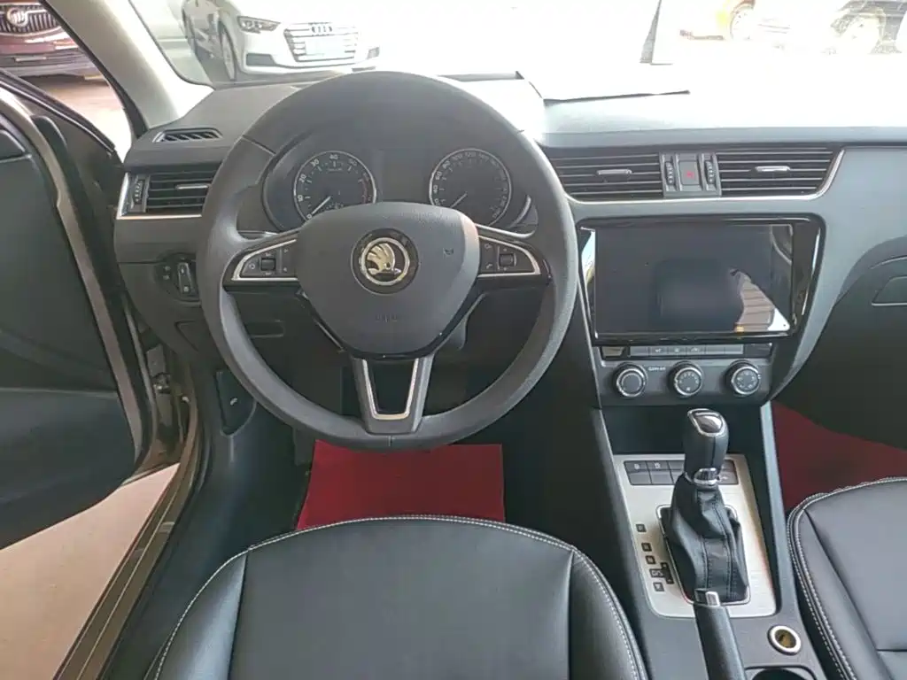 Skoda Octavia — миниатюра 11