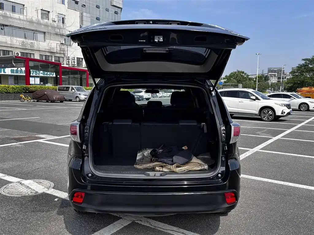 Toyota Highlander — миниатюра 20