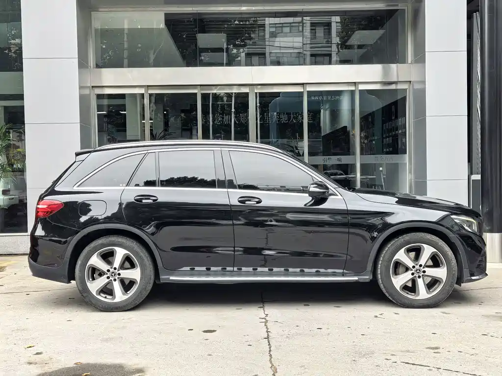 Mercedes-Benz GLC — миниатюра 8