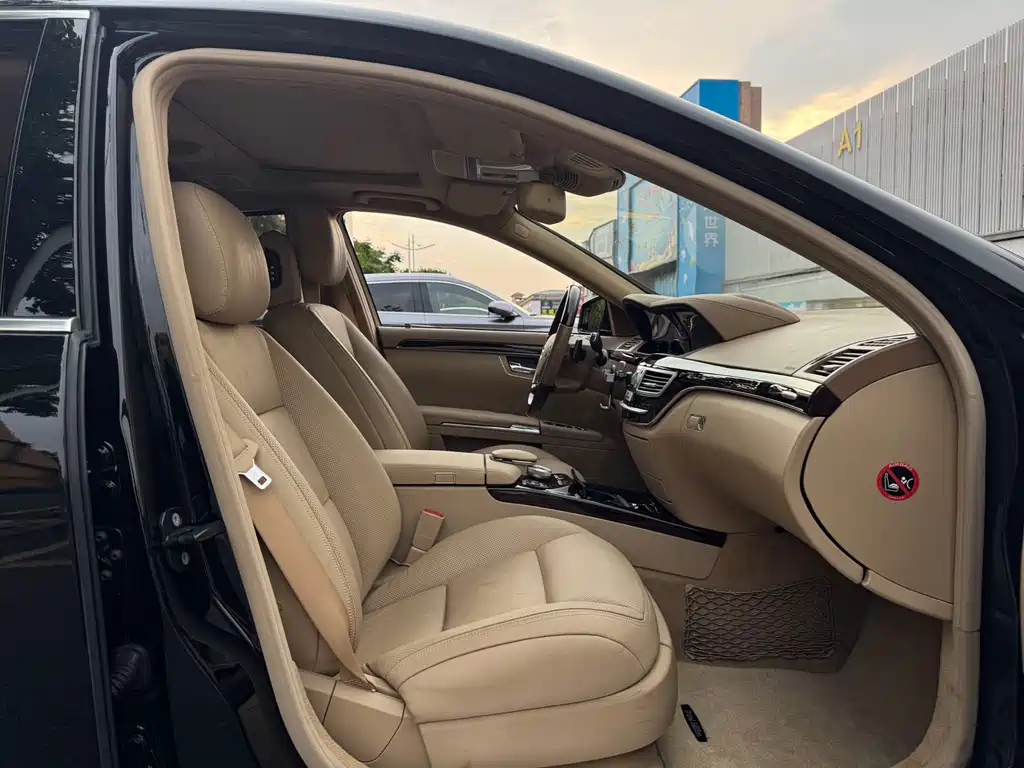 Mercedes-Benz S-Class — миниатюра 10