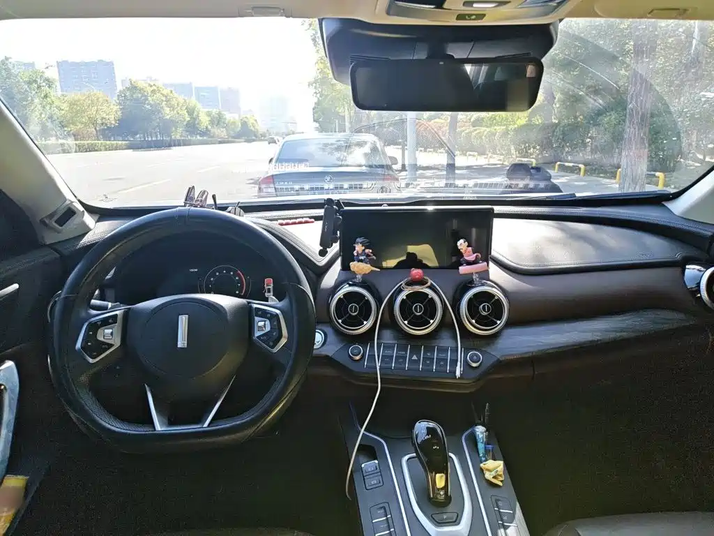 Wey Wey VV7 — миниатюра 5