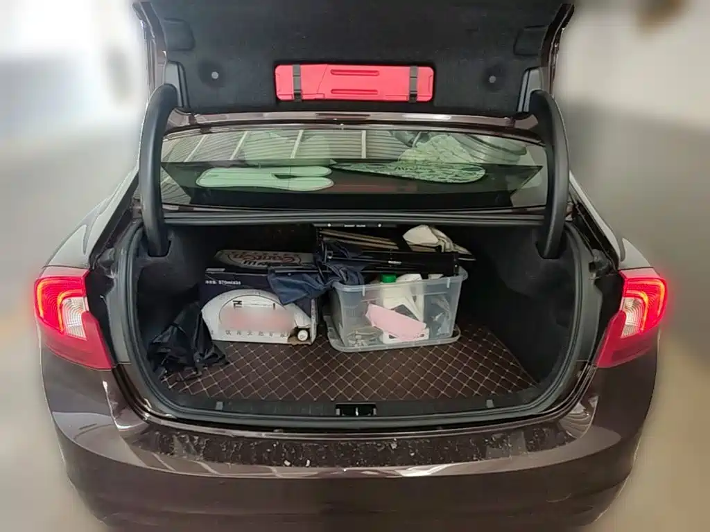 Volvo S60 — миниатюра 24
