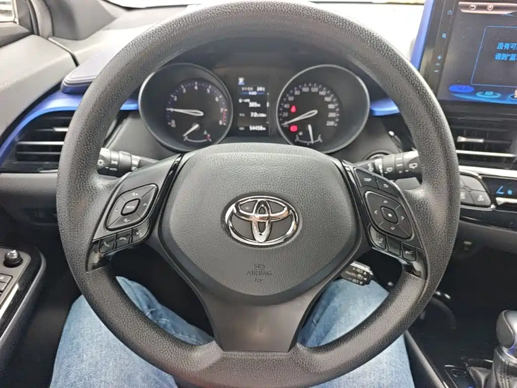Toyota C-HR — миниатюра 11