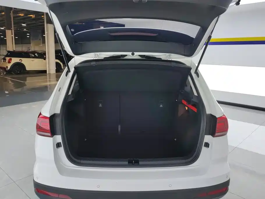 Volkswagen Tharu — миниатюра 4