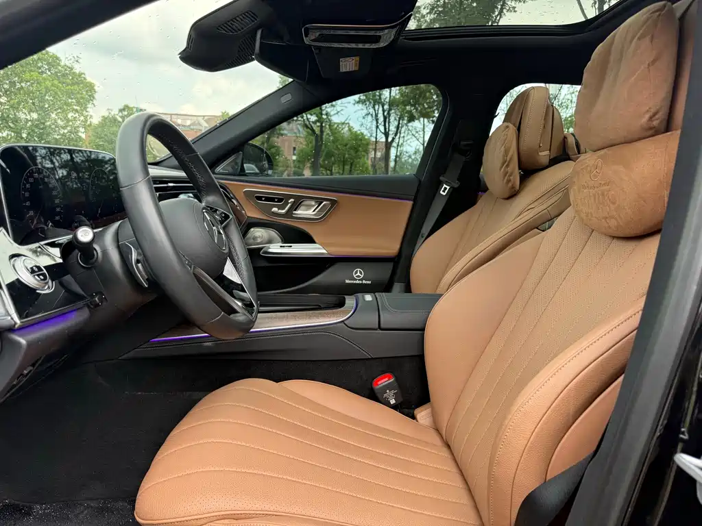 Mercedes-Benz E-Class — миниатюра 5