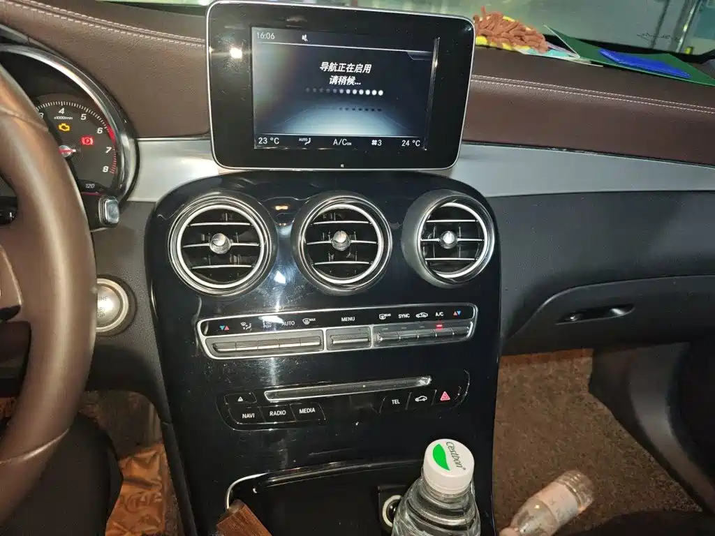 Mercedes-Benz GLC — миниатюра 9