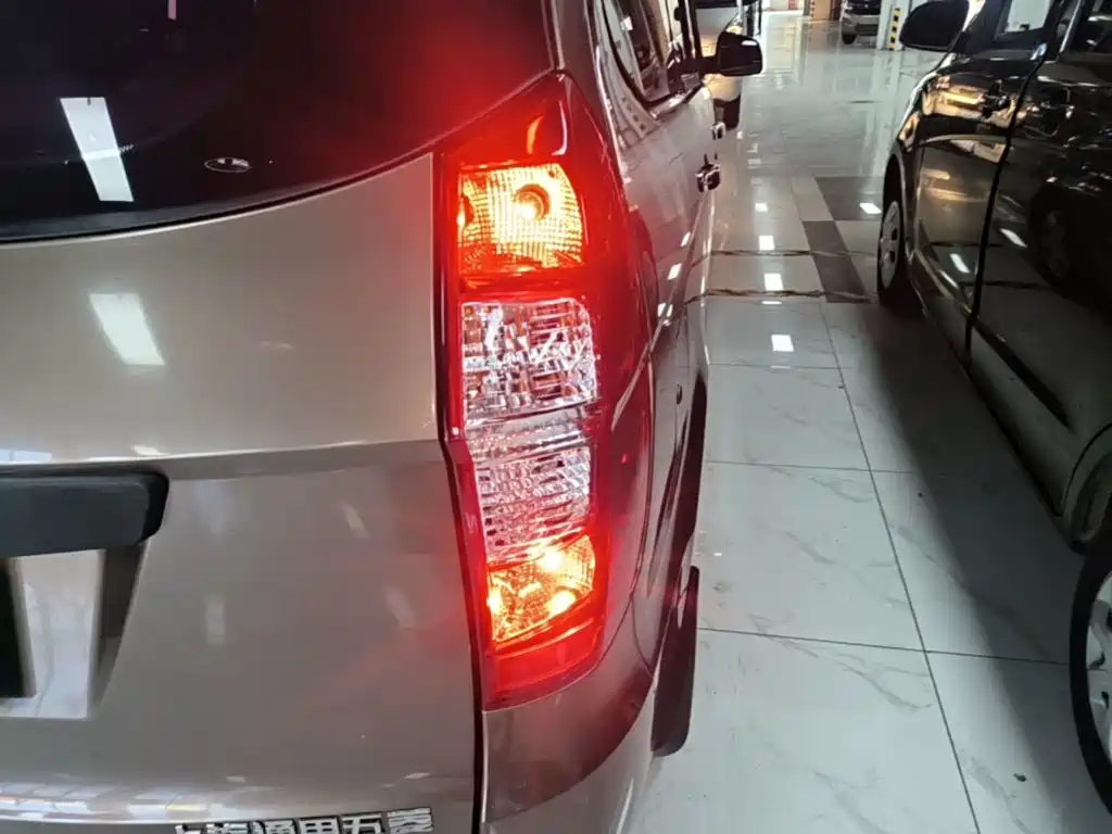 Wuling Hongguang — миниатюра 8