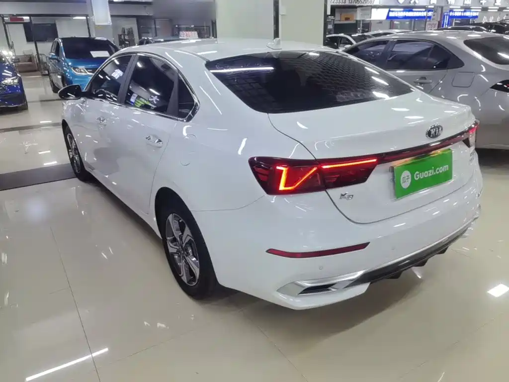 Kia K3 — миниатюра 5