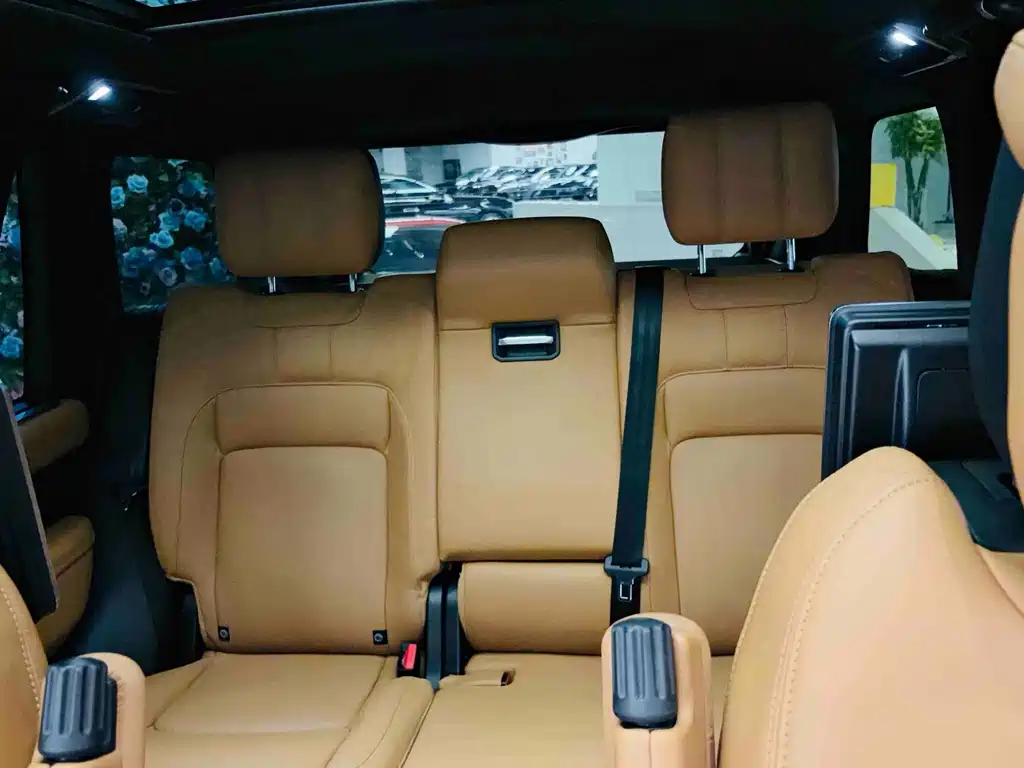 Land Rover Range Rover — миниатюра 16